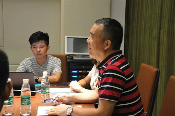 美林達李總在《珠海市室內環境凈化行業協會》第一屆籌備大會上致辭 美林達李總在《珠海市室內環境凈化行業協會》第一屆籌備大會上致辭